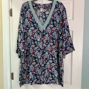 2X blue tunic with paisley print, cozy fabric